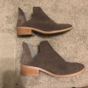 Steve Madden booties